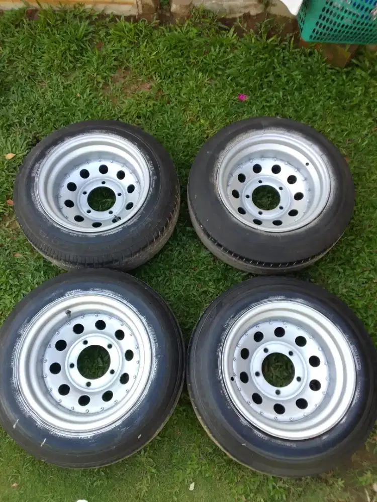 Velg jimny katana R14
