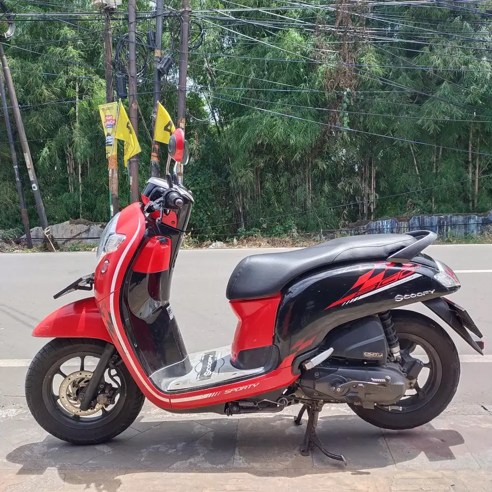 Honda Scoopy Donat 110 2018 Orisinil Bagus lengkap Mesin Cakep
