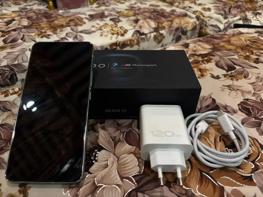 Ioo 13 16/512gb Mulus Fullset