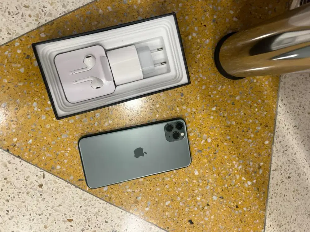 iphone 11 pro max 256gb berbi apple