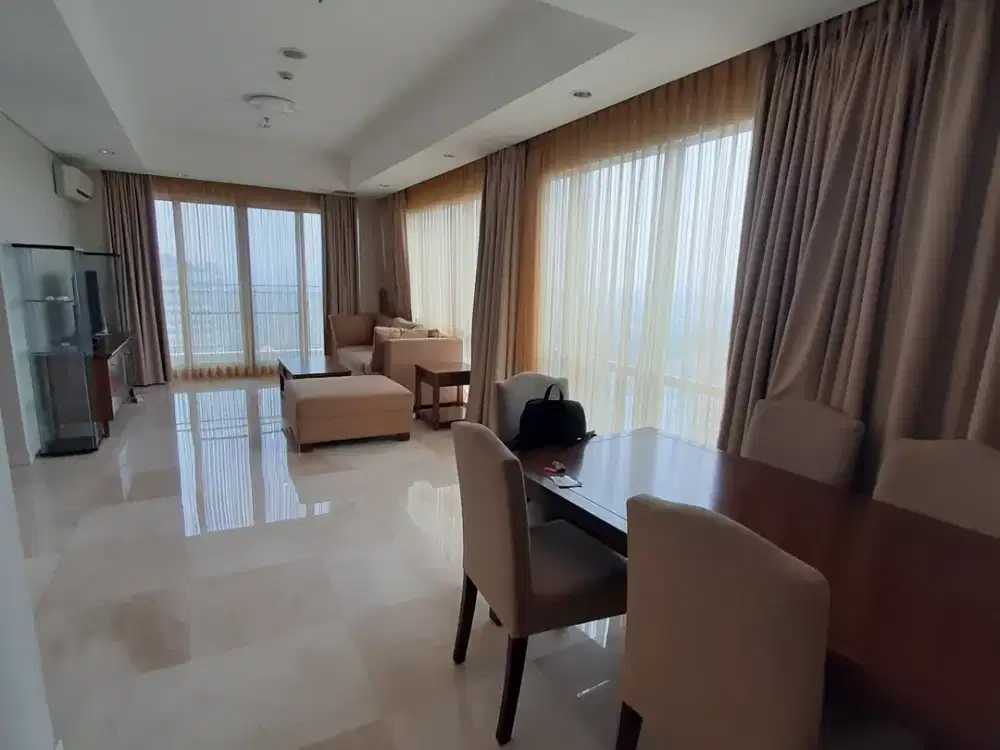 Disewakan cepat unit dengan furnish mewah Luas 146sqm, 3BR. Harga Negotiable