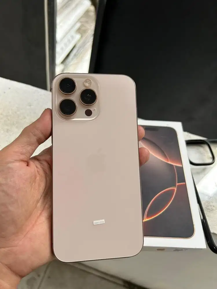 iPhone 16 Pro Max 256Gb Desert Garansi Resmi i-Box Digimap Mei 2026