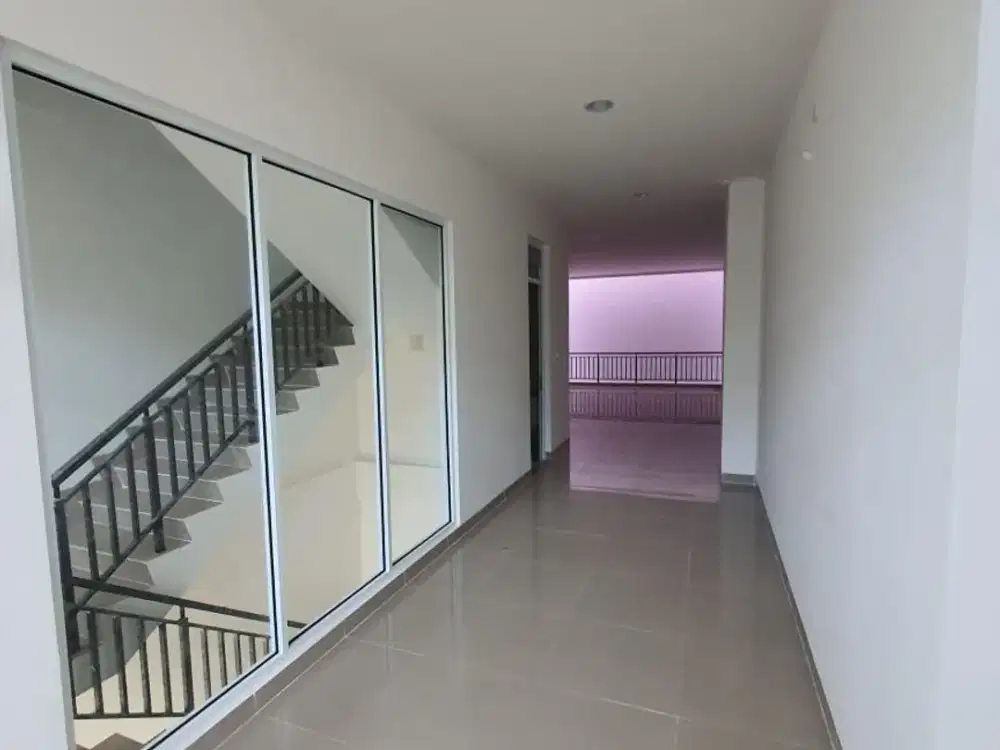 Disewakan Ruko Shibuya uk 4.5x16.25 m2 Mix Used PIK 2 Siap huni