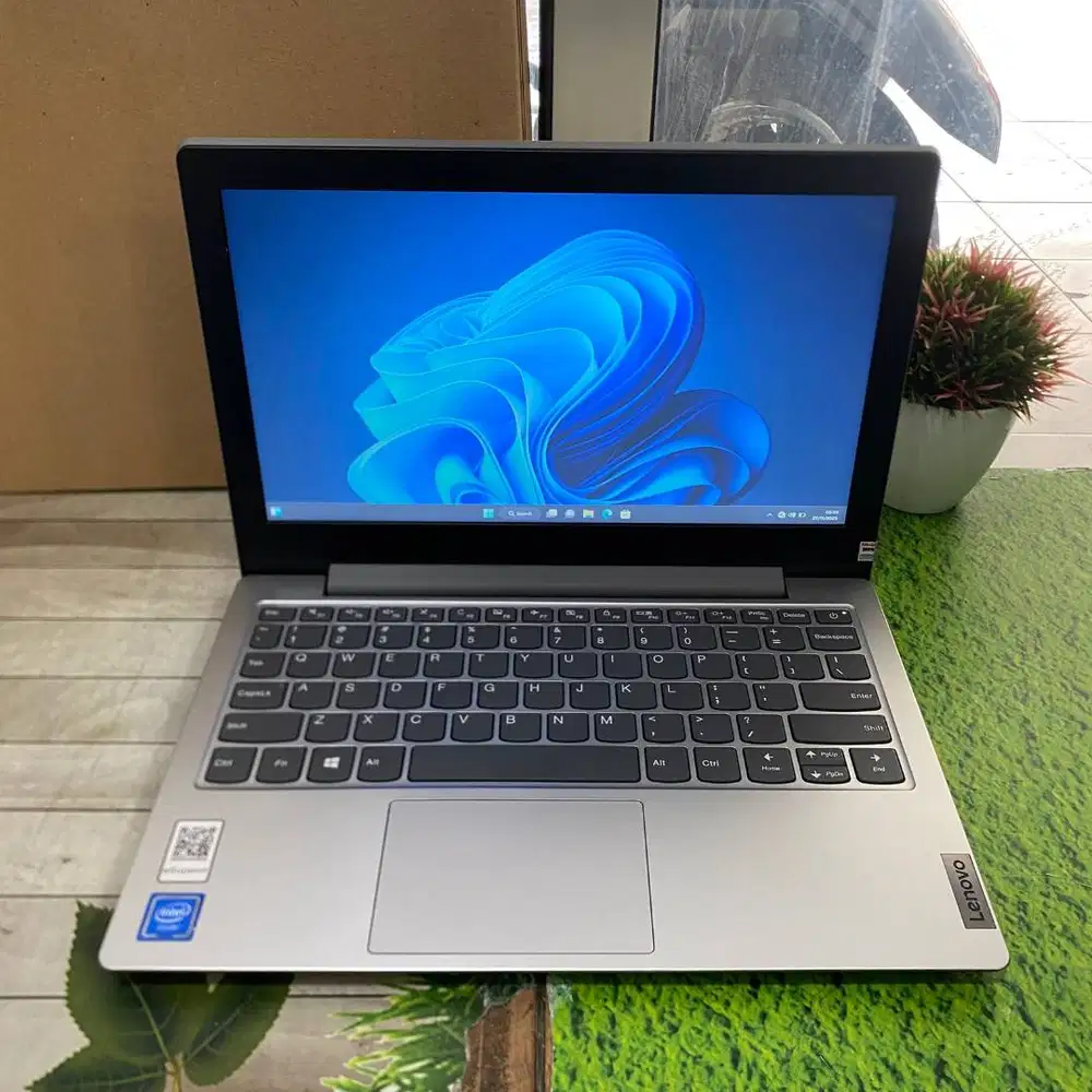 New Lenovo Ideapad 1 11IGL05 Celeron N4020 RAM 4GB SSD 256GB 11,6 HD