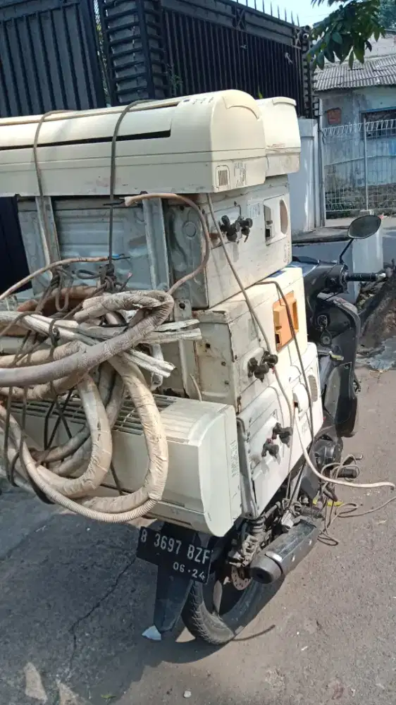 Siap menampung borongan atau satuan AC AC bekas AC rusak