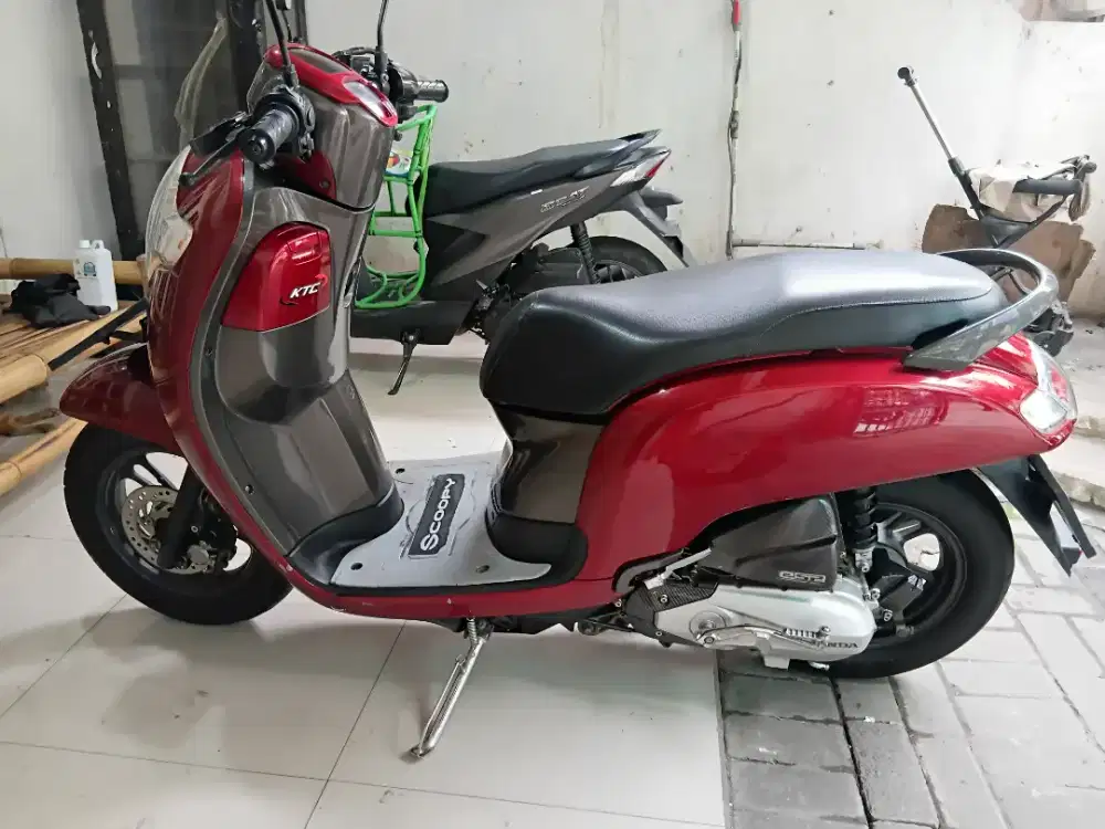 Scoopy 2018 pajak on