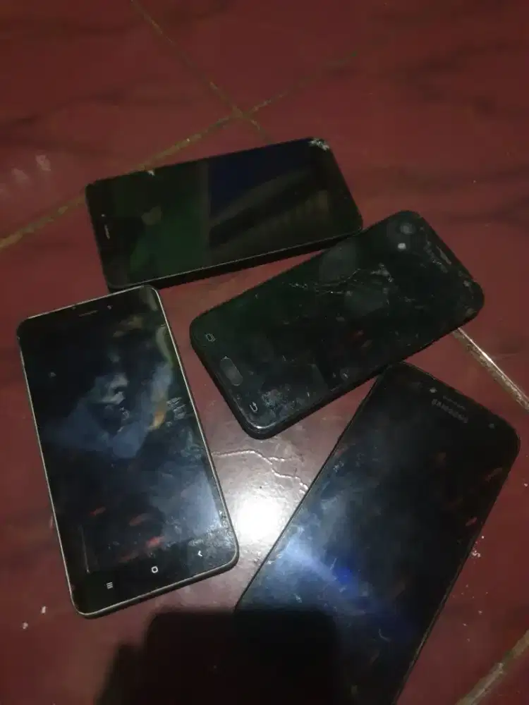 Hp rusak kali aja yg minat