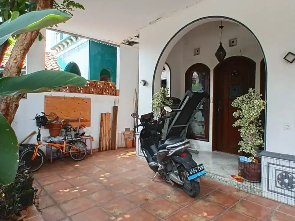 Dijual Rumah Siap Huni Lokasi Strategis Dekat Lebak Bulus Daerah Puri Cinere