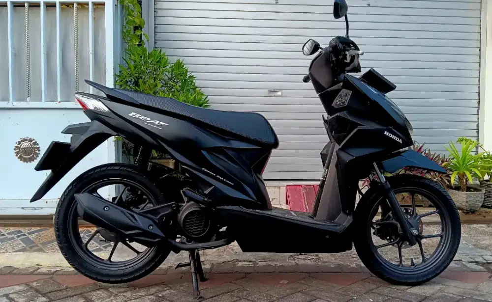 Jual cepet HONDA BEAT DELUXE CBS ISS 2022 seri tertinggi.pajak baru