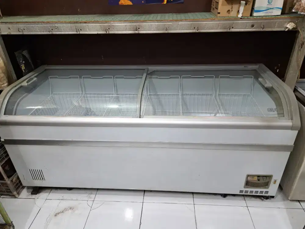 Freezer GEA 700 L
