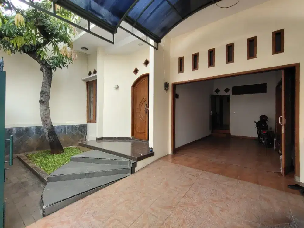 Disewakan Rumah 2 Lantai di Kalibata Utara, Mampang, Duren Tiga Bisa Buat Kantor