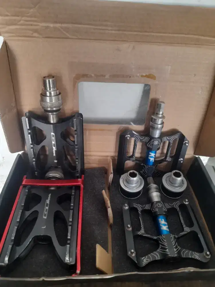 Pedal macnet bearing alloy,, 2 pasang jual murah aja