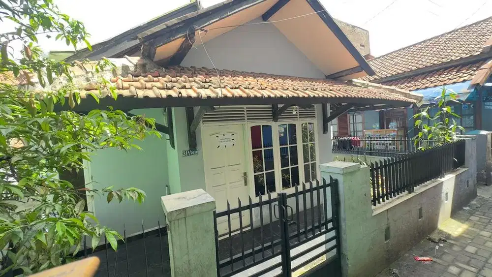 DIKONTRAKAN RUMAH 3 KAMAR DI KOTA BANDUNG