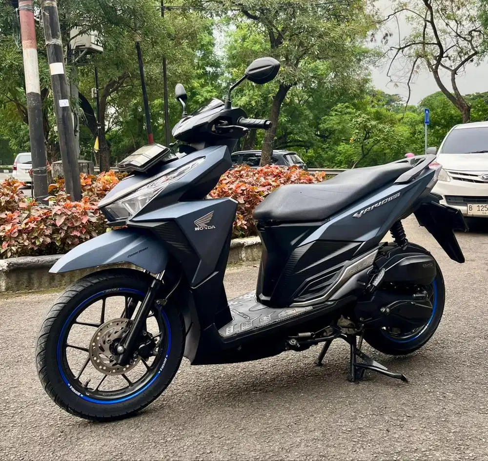 Dijual Cepat Honda VARIO LED CBS ISS 150Cc Th.2018 (NIK Th.2017)
