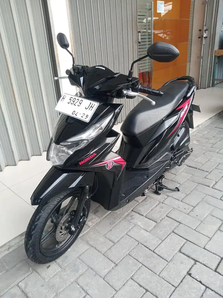 Honda Beat 2019 hitam glossy