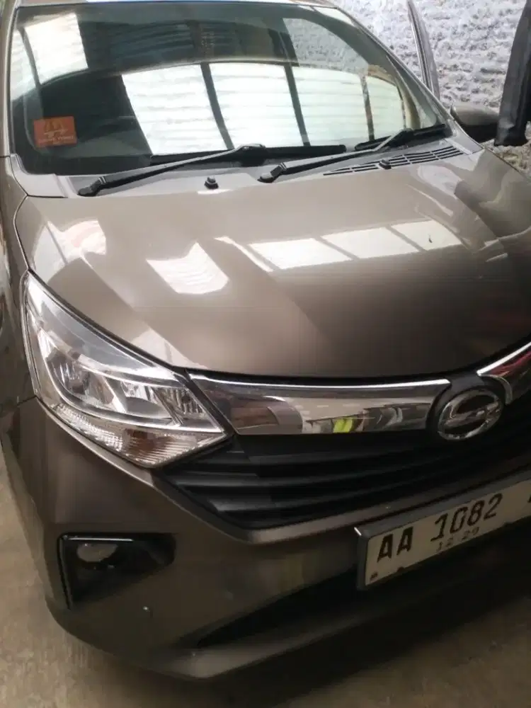 Sigra \text{1.2R} AT Deluxe 2019 - OTR Magelang - Garansi resmi