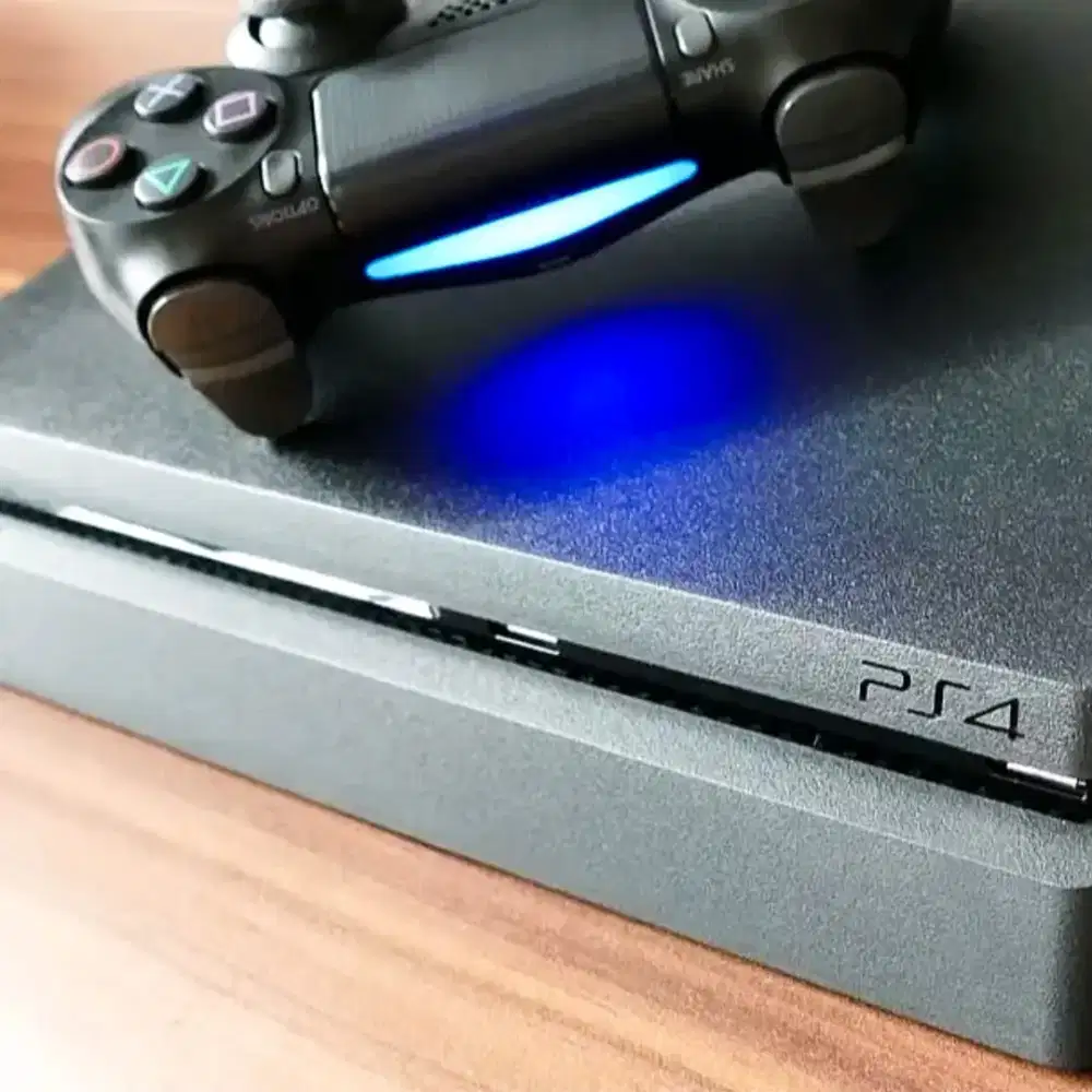 Playstation 4 slim 1 TB