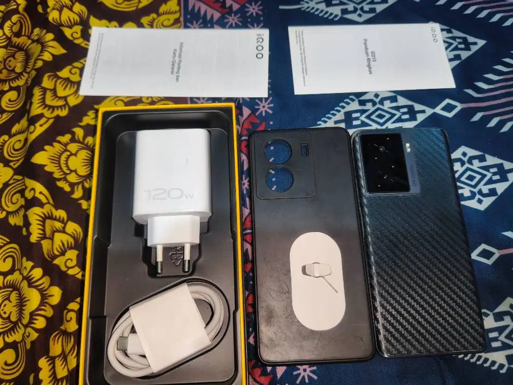 IQOO Z7 RAM 12/256 SECOND