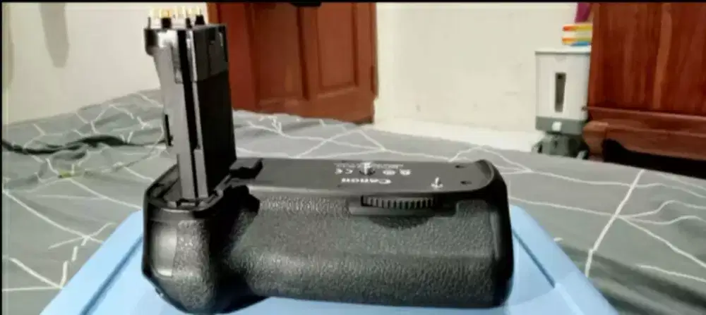 Batrai grip/BG Canon 70D original