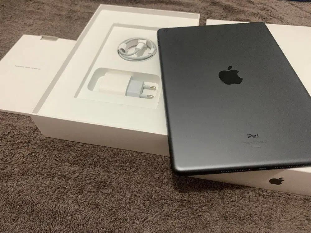 Ipad 9th Generation ibox 64gb mulus nego garansi juli 2026