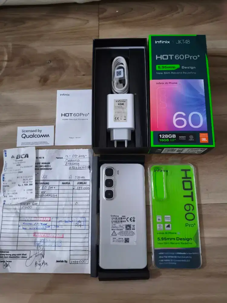 infinix hot 60 pro plus 8/128 fisik mulus nominus,fullset original,NET