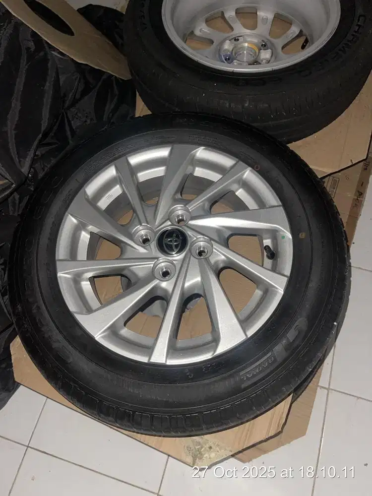 Ban dan Velg Agya G 2025