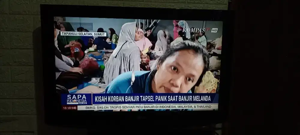 TV lcd LG 32,mulus ,ori,NEGO,dus ada,plus STB