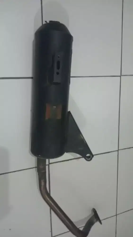 Di jual cepat kenlpot motor beat bobokan  murah