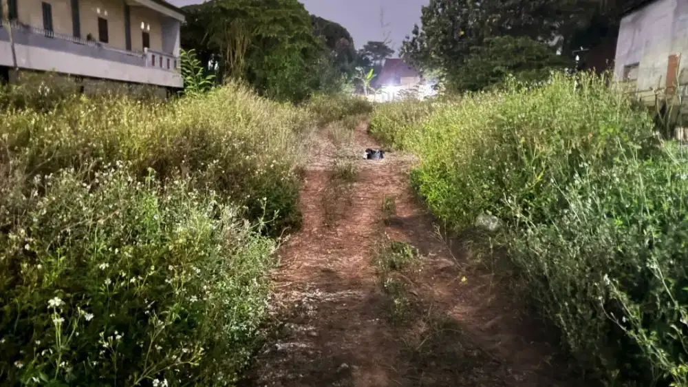 Jual Tanah strategis pinggir jalan raya Luas Tanah : 1.420m²