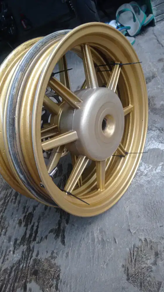 Velg V ROSSI 14 INCH 215 DAN 185 VARIO 150 125 MATIC HONDA BEAT