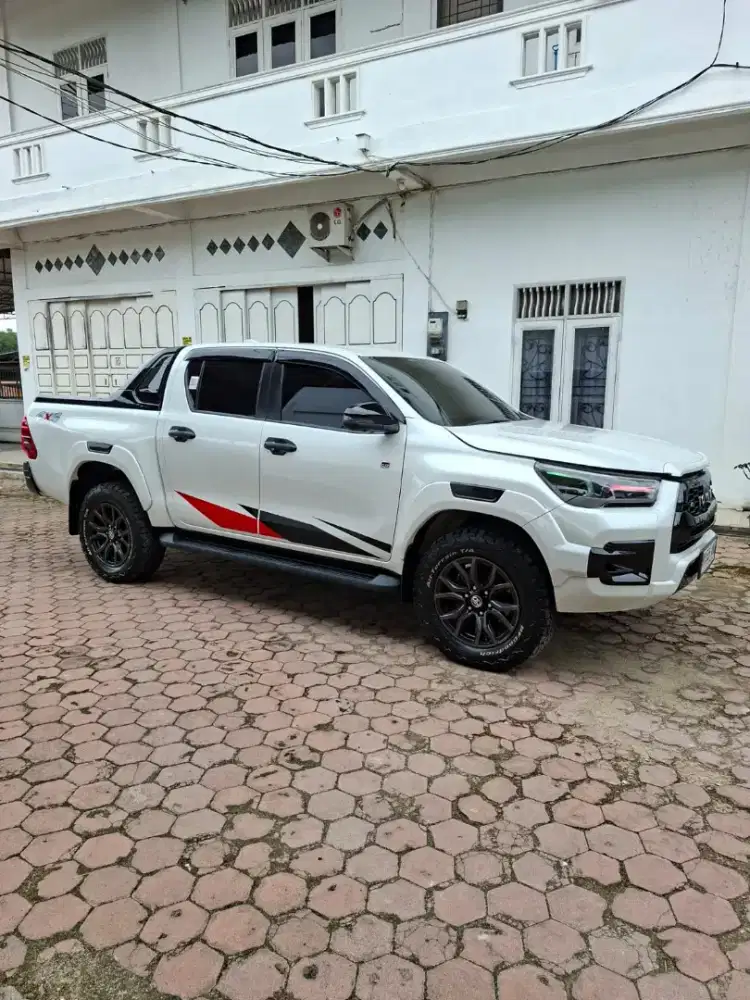 HILUX 2.8 GR SPORT AT 2023