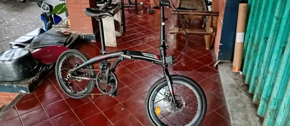 Sepeda lipat Pasific exotic explore 100