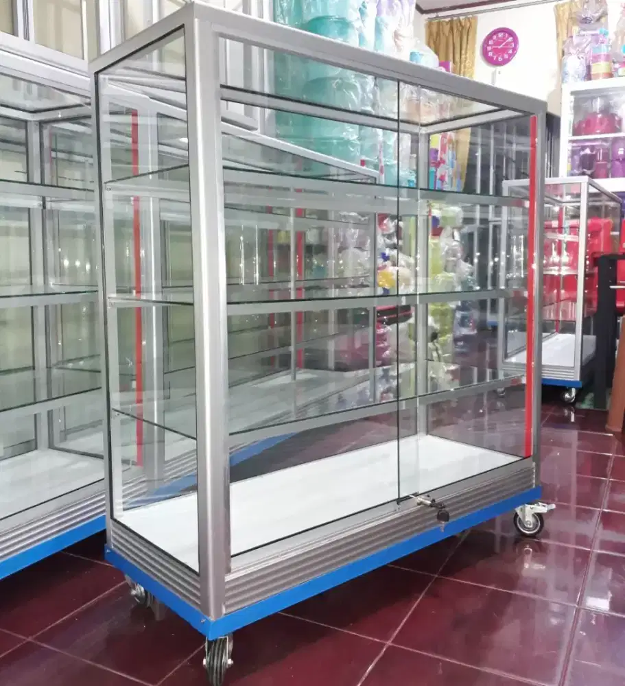 Etalase 1Mx1M Pake Roda & Kunci Buat Toko dll