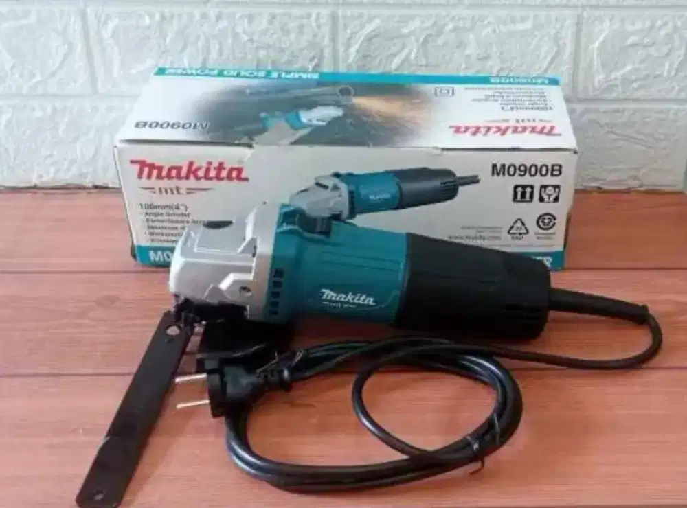 Mesin gerinda makita M0900B