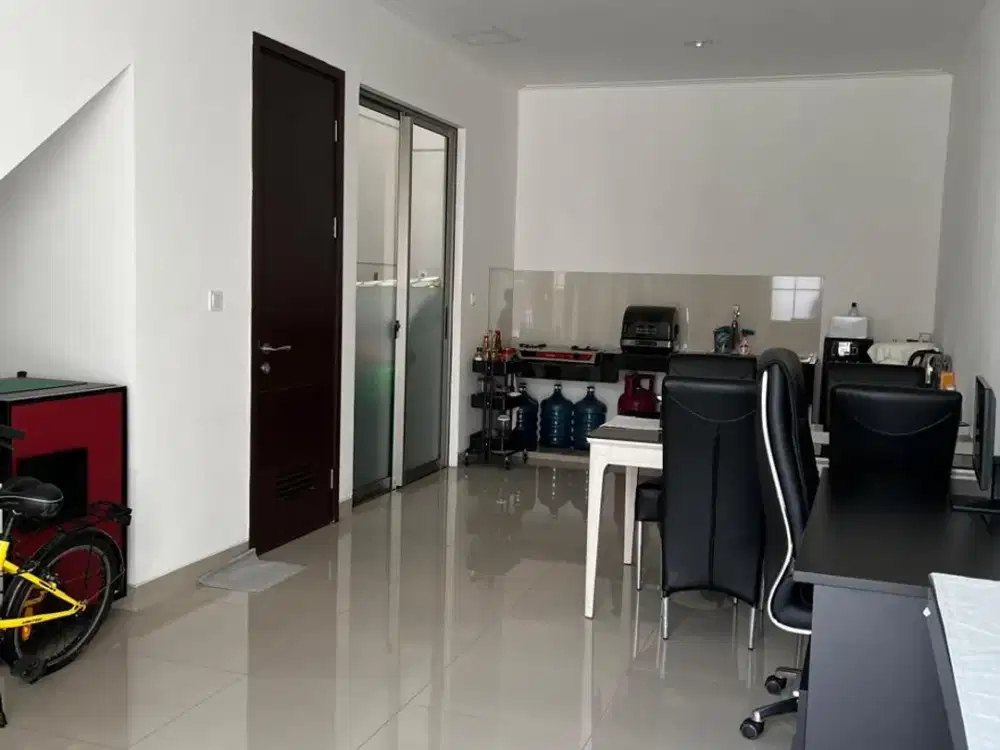 sewa rumah PIK 2 uk 4,5x12,5m kosongan ada AC & gordyn