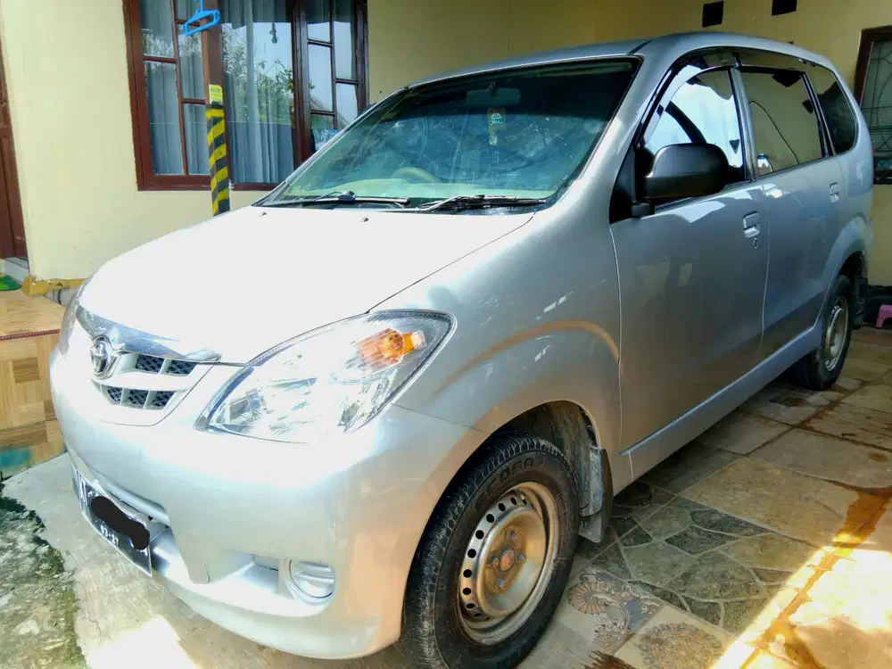 Toyota Avanza 2011 Bensin