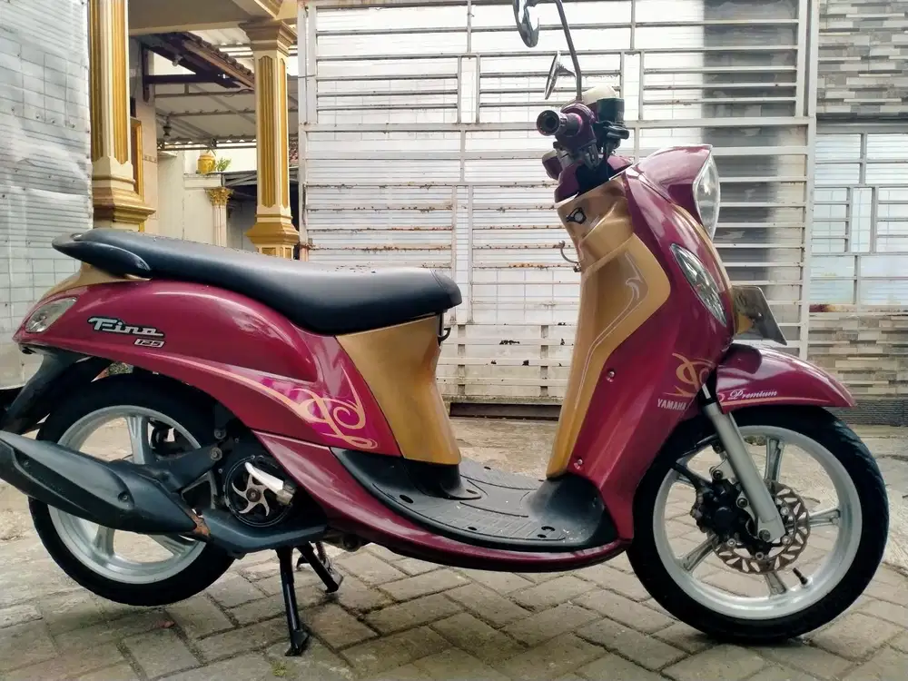 Yamaha Fino 125 blucore lengkap motor sehat keterangan detail dibawah
