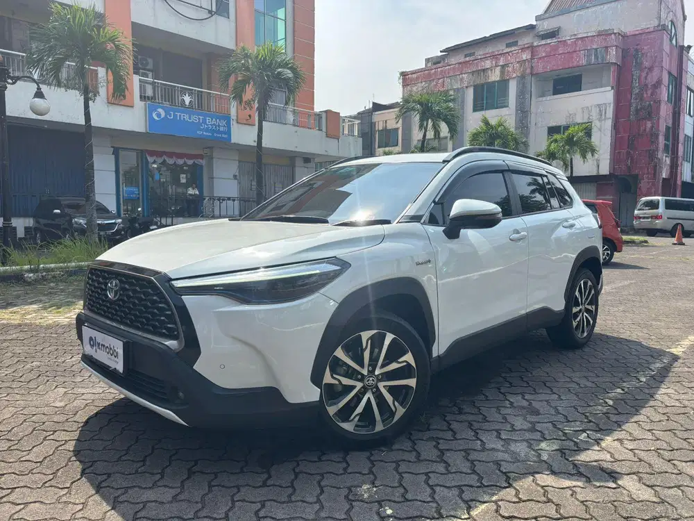 Pajak Panjang - Toyota Corolla 1.8 Cross Hybrid Bensin-AT 2021