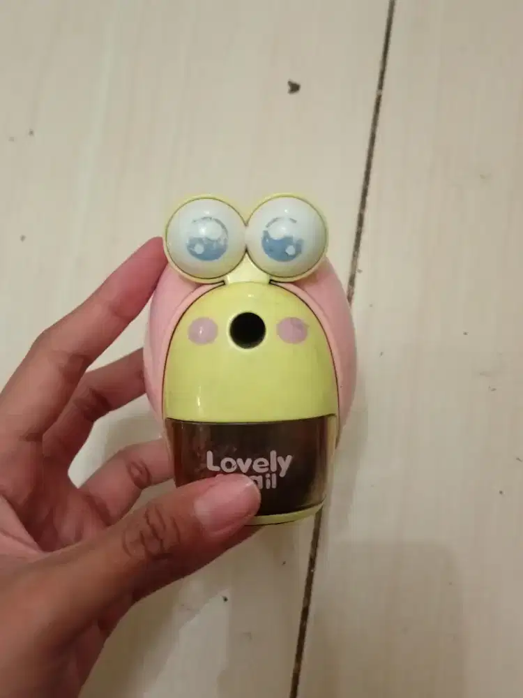 Serutan pensil karakter Lovely Snail HSC 2025