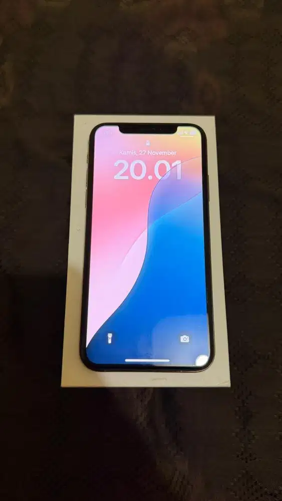 Jual iPhone XS 256 GB Gold