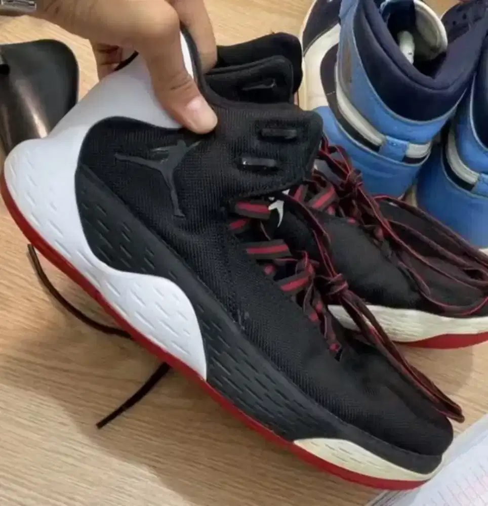 NIKE AIR JORDAN SUPERFLY SIZE 44 MULUS SEKALI