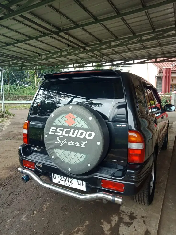 Suzuki Escudo 2004 Bensin