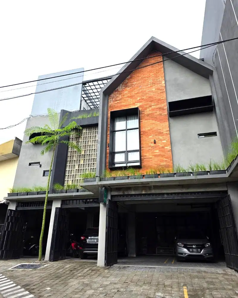 Kos Eksklusif Premium di Demangan dekat Amplaz