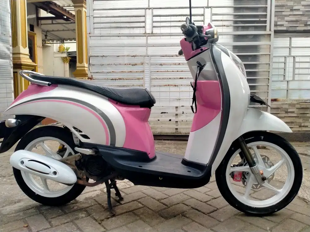 Honda Scoopy lengkap motor sehat walafiat keterangan detail dibawah