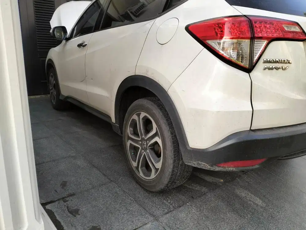 (Cash) Hrv se at 2019 putih kredit cash hr-v