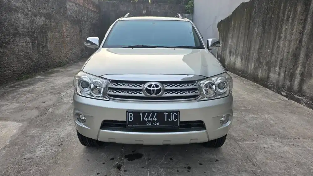 Fortuner 2.5 G matic diesel 2011 fullset tgn1 odo 100rb record pjk on