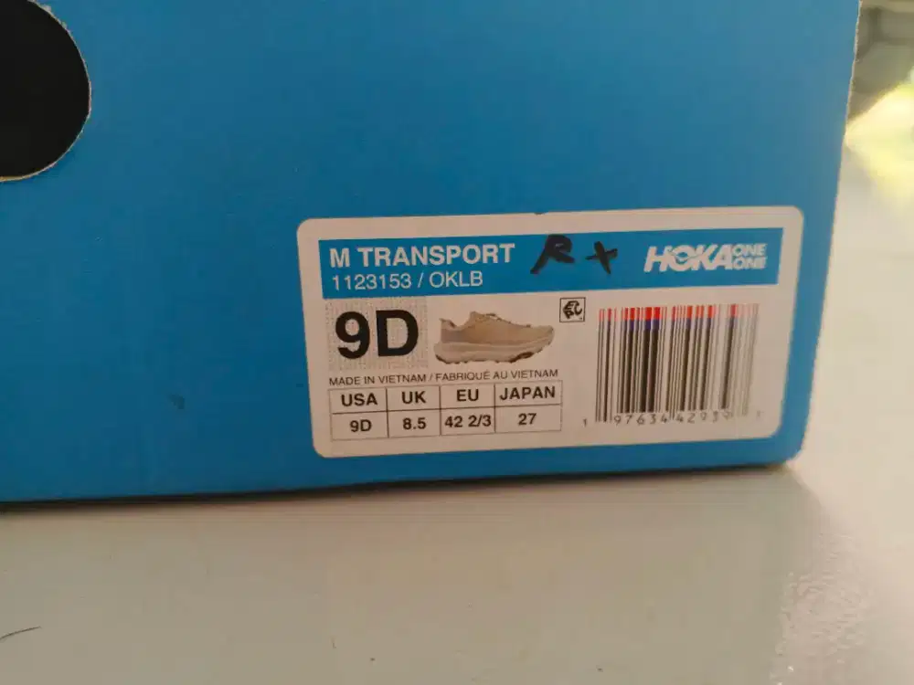 Hoka Transport tracking running daily
