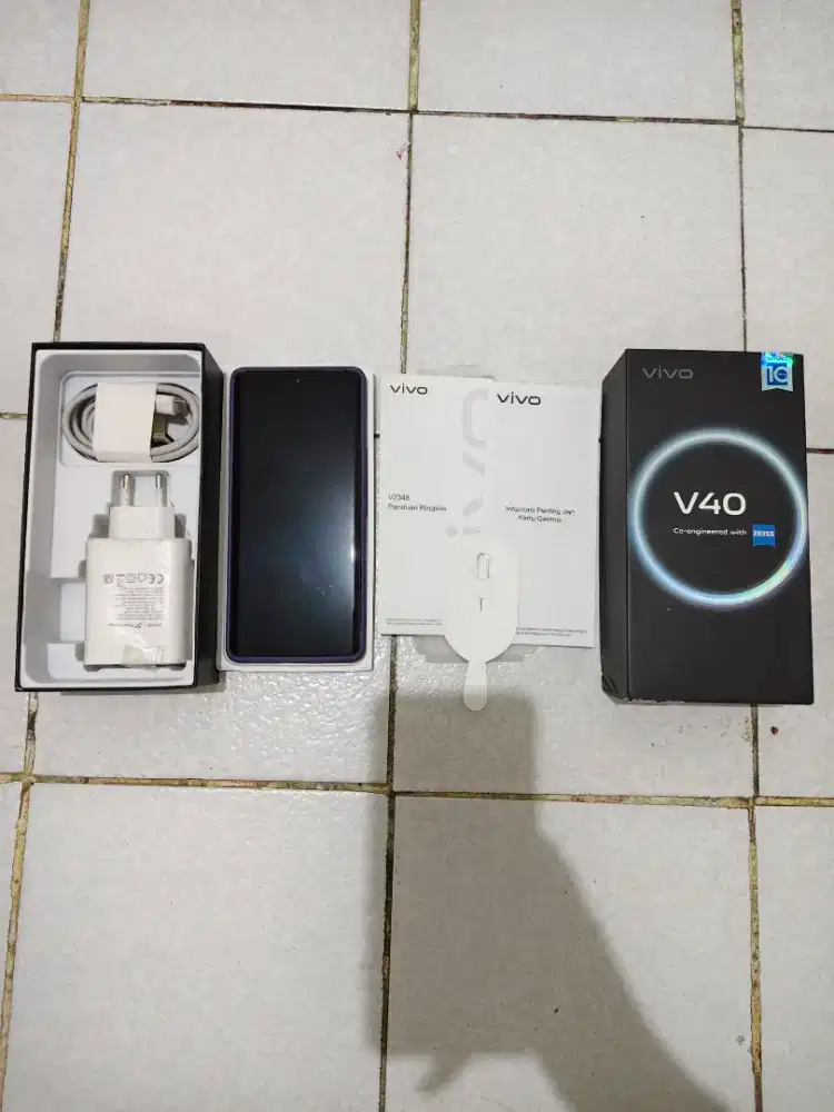 Vivo v40 bekas like new