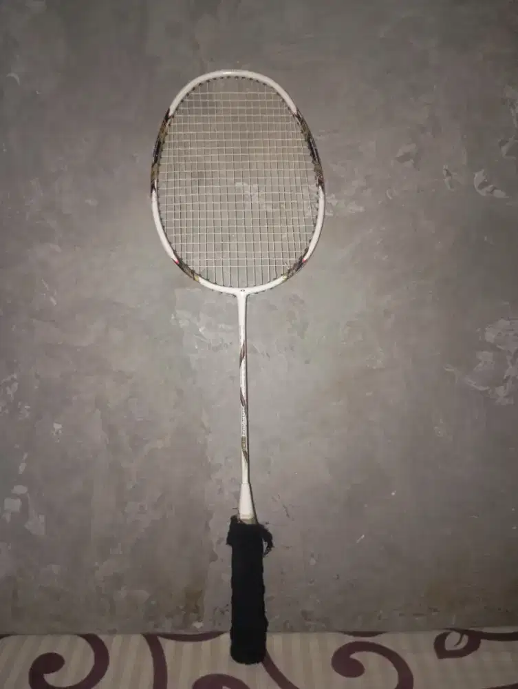 RAKET YONEX VOLTRIC 80