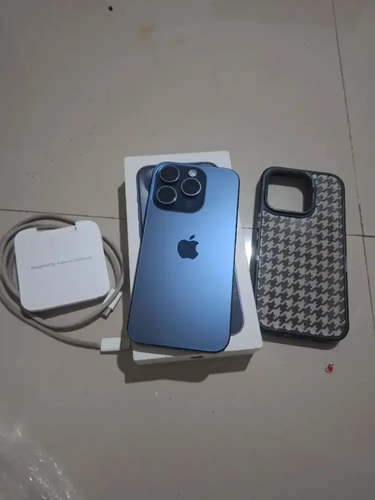 Iphone 15 pro 128gb ex garansi resmi ibox